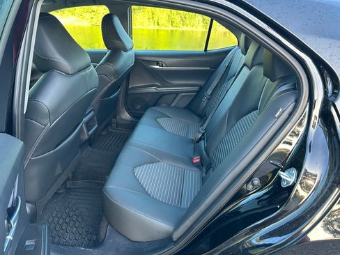 Used 2024 Toyota Camry SE w/ Convenience Package FWD image 13