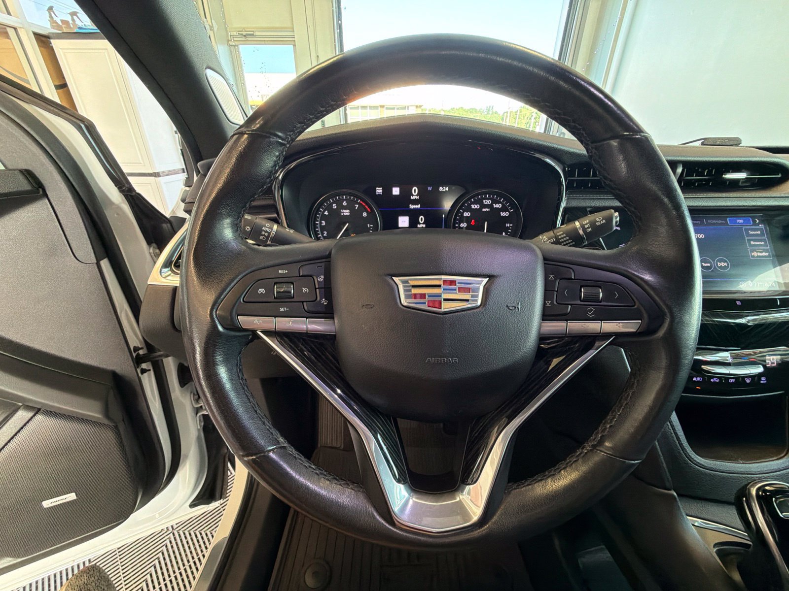 Used 2020 Cadillac XT6 Premium Luxury AWD/4WD image 22