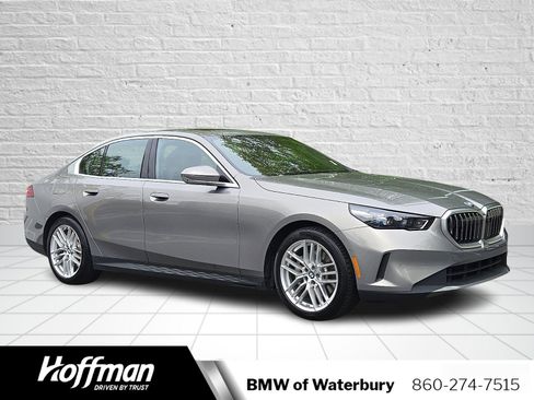 Used 2025 BMW 530i xDrive w/ Premium Package AWD/4WD image 1
