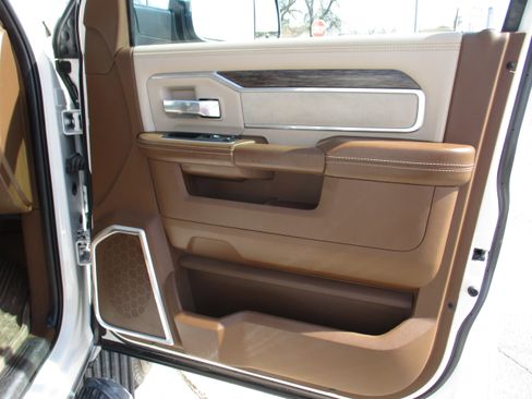 Used 2021 RAM 3500 Laramie image 29