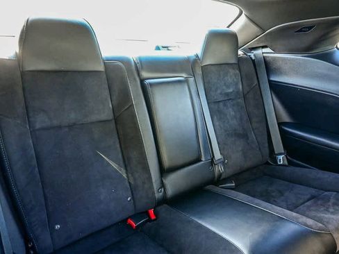 Used 2015 Dodge Challenger R/T Plus image 19