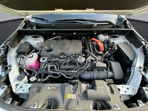 Certified 2024 Toyota RAV4 XLE AWD/4WD image 32