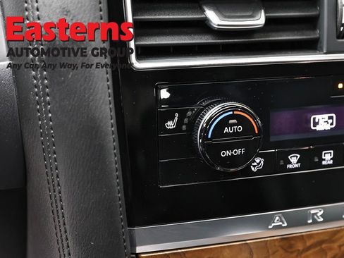 Used 2024 Nissan Armada SL w/ Captain's Chairs Package image 21