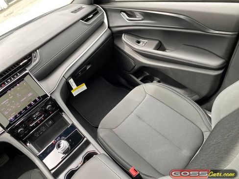 New 2026 Jeep Grand Cherokee Laredo X AWD/4WD image 15