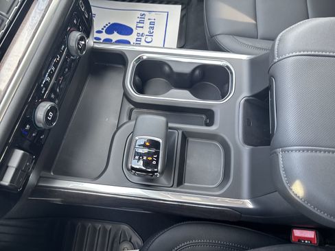 New 2026 Chevrolet Silverado 1500 LTZ w/ LTZ Premium Package AWD/4WD image 23