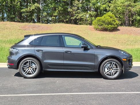 Certified 2021 Porsche Macan Turbo AWD/4WD image 25