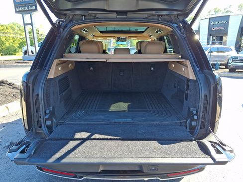 Used 2024 Land Rover Range Rover Autobiography AWD/4WD image 28