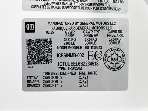 Used 2025 GMC Sierra 1500 AT4 w/ AT4 Premium Package image 29