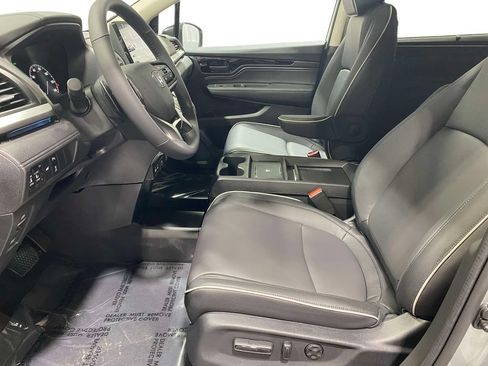 New 2026 Honda Odyssey Touring image 18