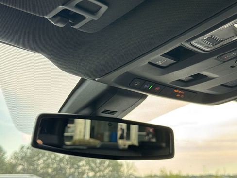 Used 2021 Chevrolet Tahoe LT w/ LT Signature Package image 27