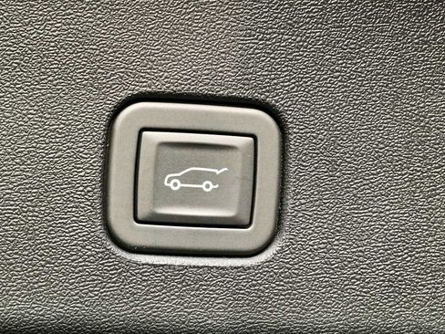 Certified 2025 Cadillac Optiq Luxury 1 AWD/4WD image 26