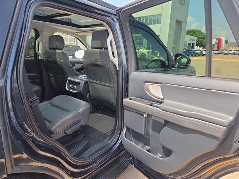 Certified 2025 Ford Expedition Active AWD/4WD image 50
