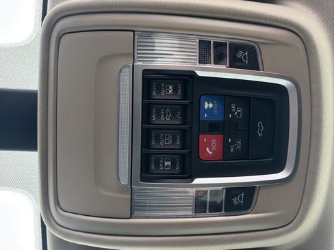 Used 2020 RAM 1500 Laramie image 28