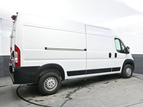 Used 2025 RAM ProMaster 2500 w/ Convenience Group image 7