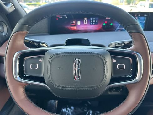 New 2026 Lincoln Navigator L Reserve AWD/4WD image 24