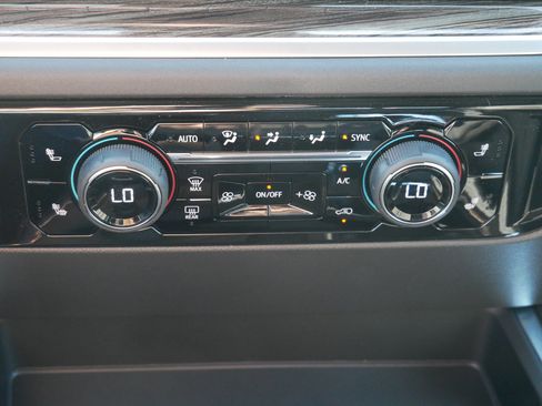 New 2026 Chevrolet Silverado 1500 LT Trail Boss w/ LT Trail Boss Premium Package AWD/4WD image 8