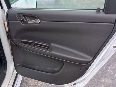 Used 2014 Chevrolet Impala Limited LS FWD image 18
