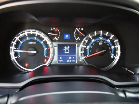 Certified 2019 Toyota 4Runner TRD Off-Road Premium image 31