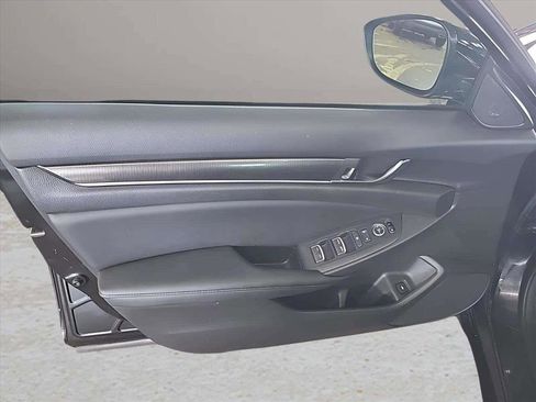 Used 2022 Honda Accord Sport image 15