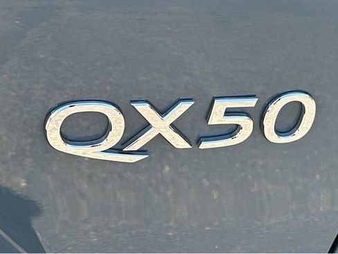 Used 2023 INFINITI QX50 Luxe FWD image 13