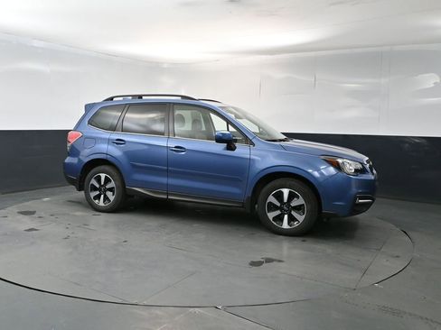 Used 2018 Subaru Forester 2.5i Limited AWD/4WD image 7
