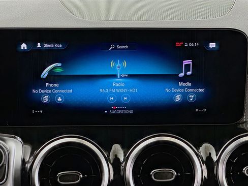 Used 2023 Mercedes-Benz GLB 250 4MATIC image 12