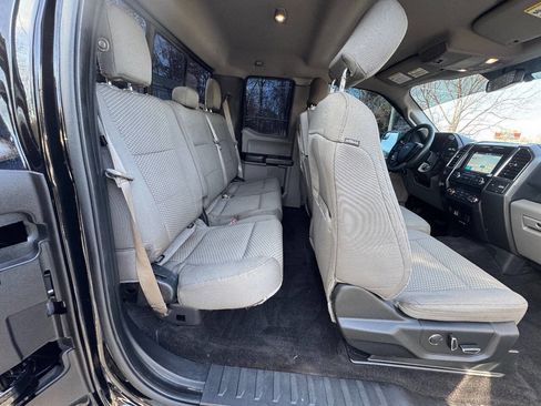 Used 2017 Ford F150 XLT w/ Equipment Group 302A Luxury image 16