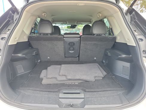 Used 2020 Nissan Rogue SL AWD/4WD image 7