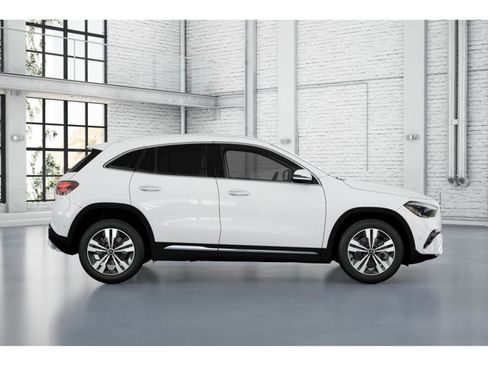 New 2026 Mercedes-Benz GLA 250 GLA 250 image 3