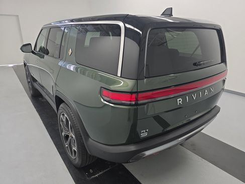Used 2025 Rivian R1S Adventure AWD/4WD image 3