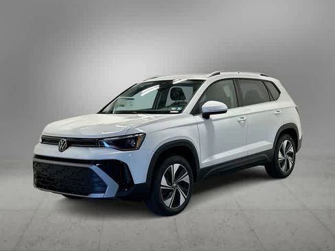 New 2026 Volkswagen Taos SE AWD/4WD image 1
