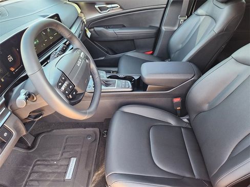 New 2026 Kia Sportage EX w/ EX Panorama Roof Package image 9