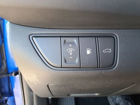 Used 2023 Genesis G70 2.0T image 29