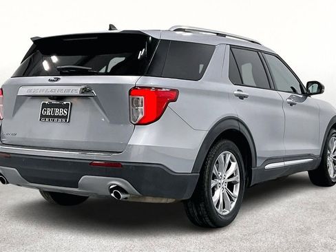 Used 2021 Ford Explorer Limited w/ Equipment Group 301A image 2