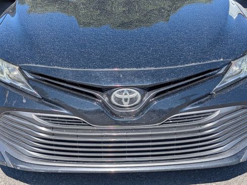 Used 2019 Toyota Camry LE FWD image 12
