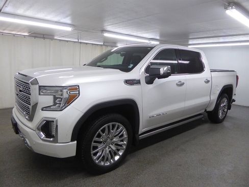 Used 2019 GMC Sierra 1500 Denali w/ Denali Ultimate Package image 3