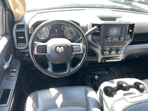 Used 2019 RAM 3500 Tradesman w/ Chrome Appearance Group AWD/4WD image 16