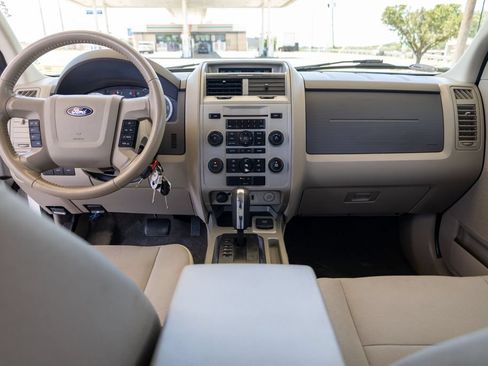 Used 2011 Ford Escape 2WD Hybrid image 15