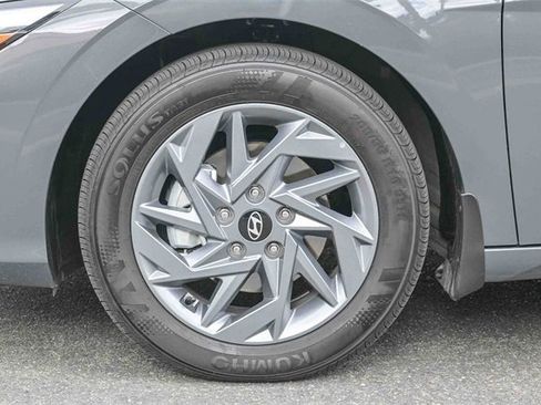 Certified 2025 Hyundai Elantra Blue image 11