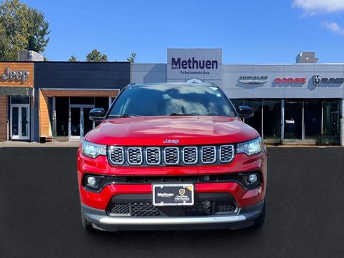 Used 2025 Jeep Compass Limited AWD/4WD image 10