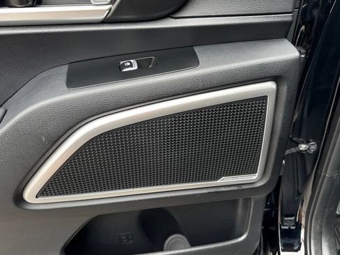 Used 2023 Kia Telluride S w/ S Sunroof Package AWD/4WD image 32