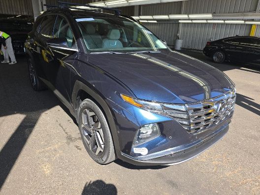 Used 2023 Hyundai Tucson Limited AWD/4WD image 2