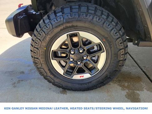 Used 2022 Jeep Wrangler Rubicon w/ LED Lighting Group AWD/4WD image 16