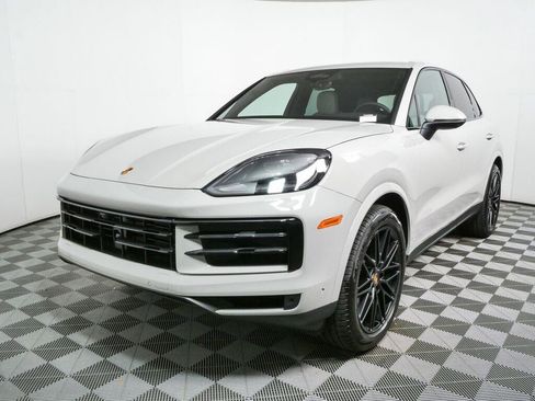 New 2026 Porsche Cayenne AWD/4WD image 1