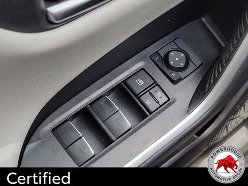 Used 2022 Toyota RAV4 Limited FWD image 28