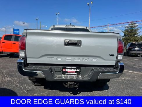 Used 2020 Toyota Tacoma TRD Off-Road image 5