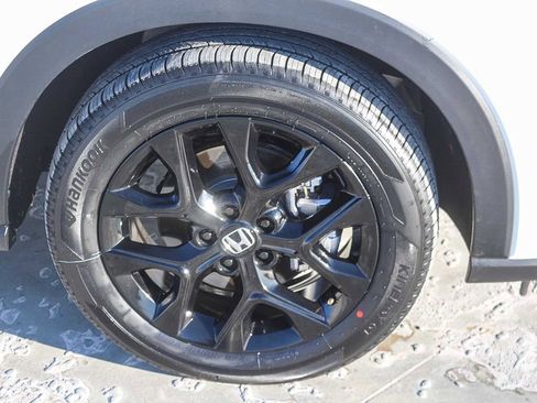 Used 2024 Honda HR-V Sport image 10