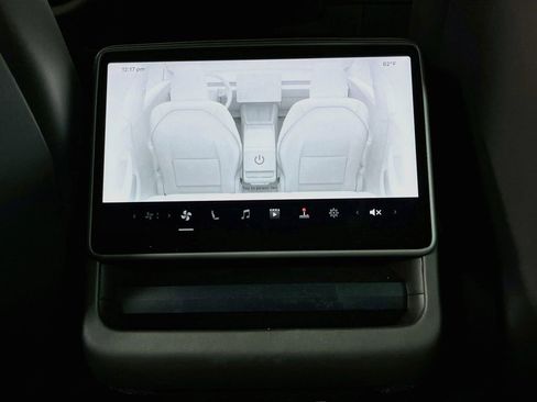 Used 2024 Tesla Model 3 Standard Range RWD image 29