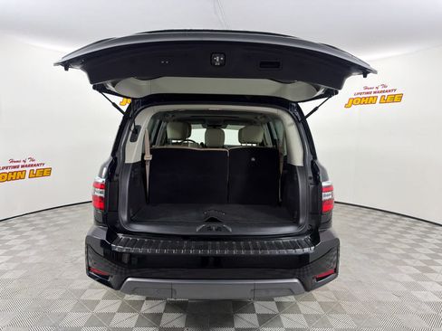 Used 2022 Nissan Armada SL RWD image 5