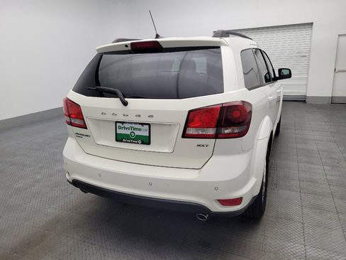 Used 2015 Dodge Journey SXT w/ Flexible Seating Group image 7